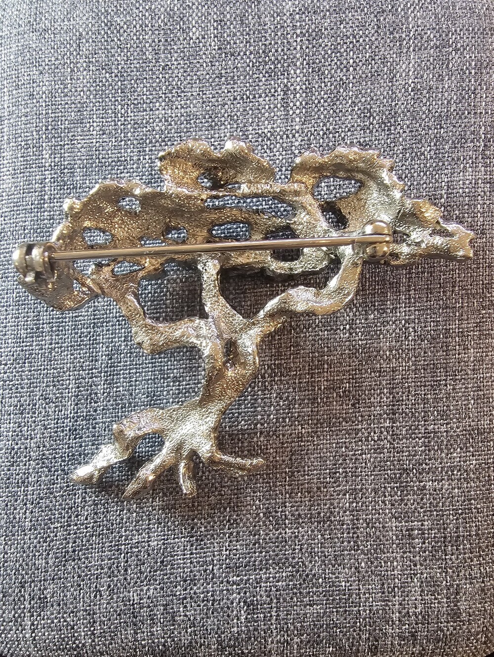 Bonsai Tree Brooch - Picture 2 of 2